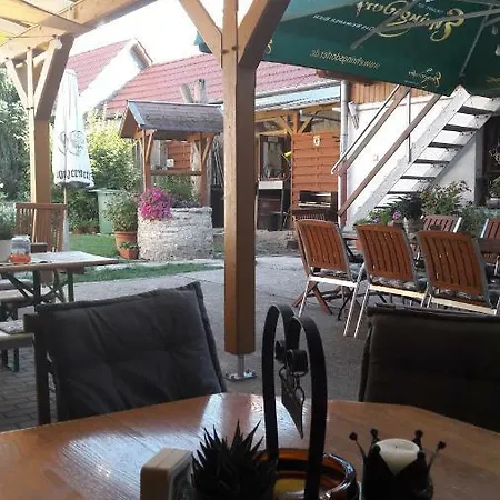Guest house Gasthof Zum Vollen Mond